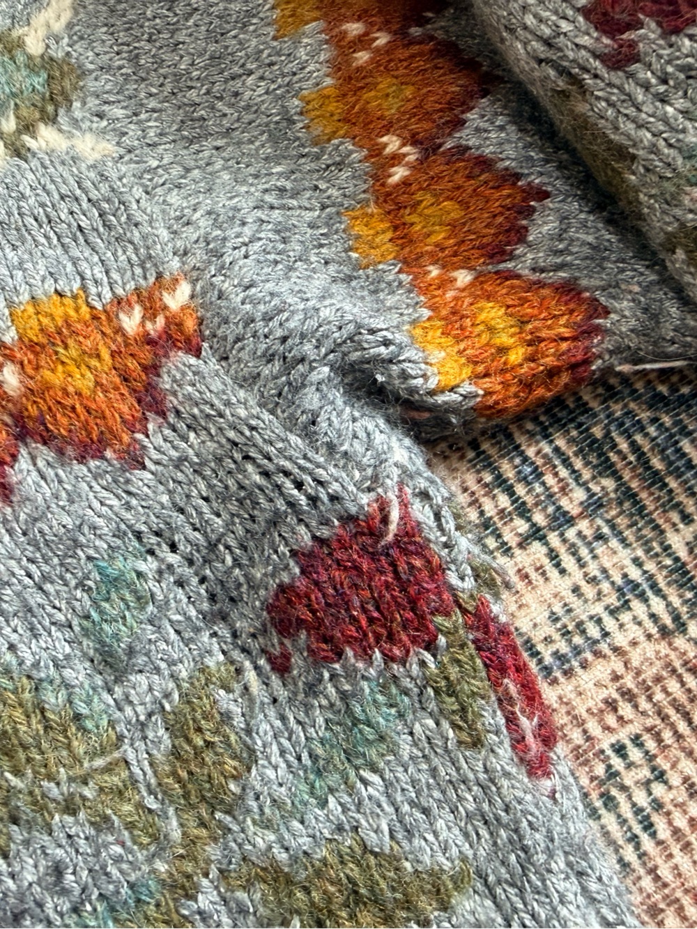 Vintage L.L.Bean Wool-blend Nordic Crew Neck Sweater Floral Fair Isle Pattern - Picture 7 of 7